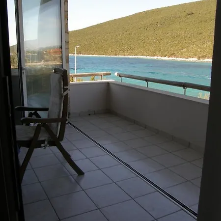 Cosy House By The Sea