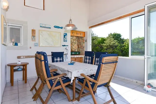 Nyaraló Cosy House By The Sea *