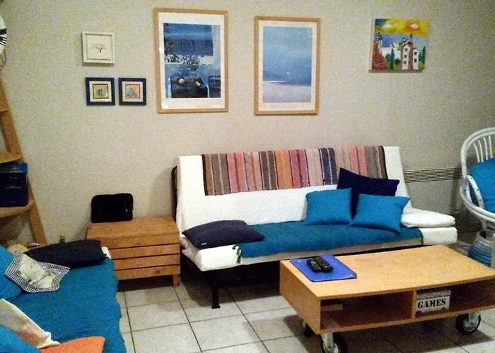 Nyaraló Cosy House By The Sea *